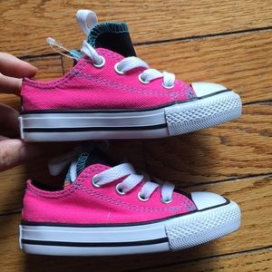 Converse size 5